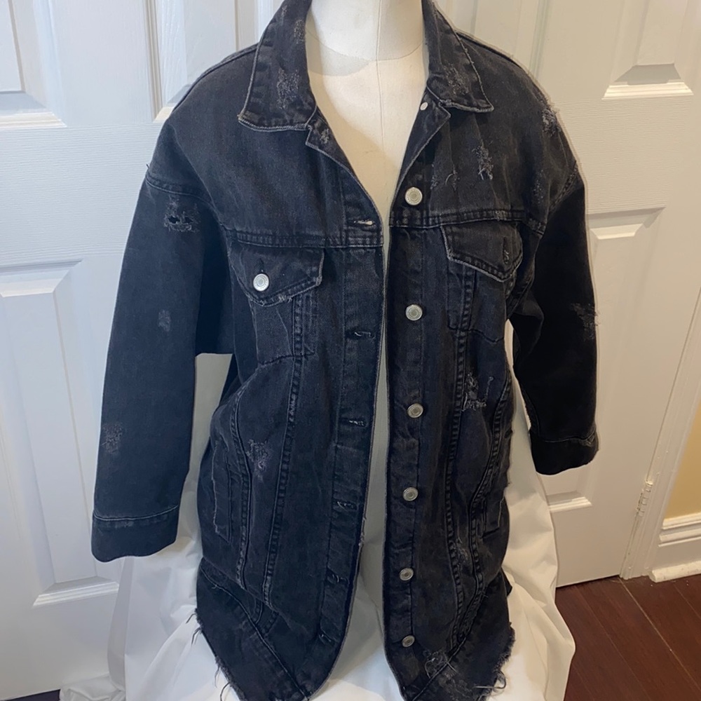 NWOT zara dark wash distressed denim jacket